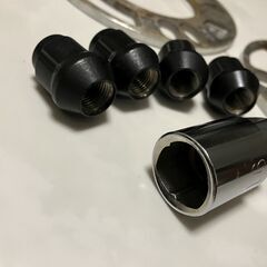 ホイールスペーサー5㎜ ＋ ロックナット 4個セット P1.25 シルビア スカイラインの画像