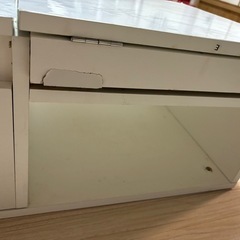 ミラー付き収納家具の画像