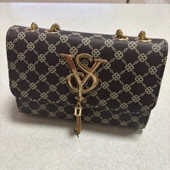 【値下げ！】ショルダーバッグ　こげ茶　ゴールドチェーン　の画像