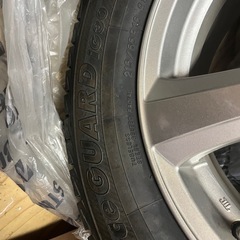アルファードスタッドレスタイヤ（ホイル付き）の画像