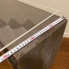 収納棚、ガラス天板付きの画像