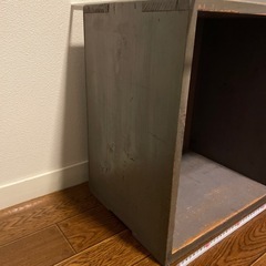 収納棚、ガラス天板付きの画像