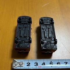 アルファード ガチャガチャ 2台の画像