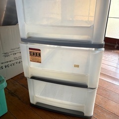 衣装ケースの画像