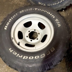 急募　ランクル80　タイヤホイール　トヨタ純正ホイール　265/75R16　6穴　16インチ　ランクル　の画像