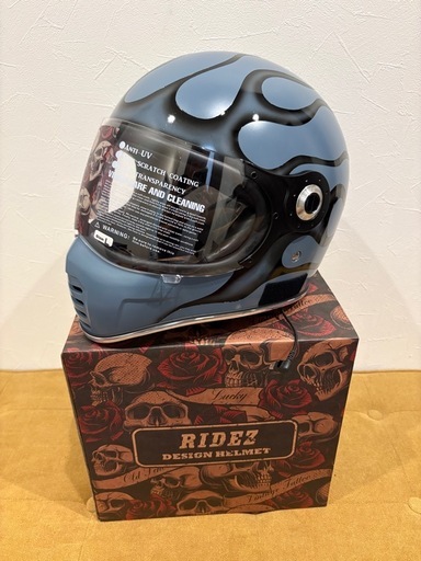 ペイントヘルメット！ライズ　XX シリーズ　ネオクラヘルメット　フレイムス　新品未使用