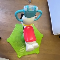 犬の乗り物の画像