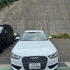 アウディ　A4. 車検1年8ヶ月間ついてる。の画像