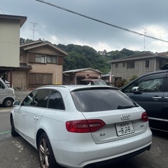 アウディ　A4. 車検1年8ヶ月間ついてる。の画像
