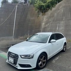 アウディ　A4. 車検1年8ヶ月間ついてる。の画像