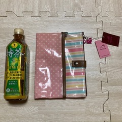 【新品・タグ付き】Pouche マルチケース　人気の画像