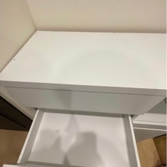 食器棚　お譲り先決まりました(*ᵕ ᵕ)"の画像