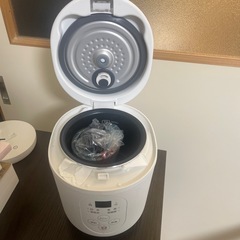 アイリスオーヤマ 炊飯器 小型 0.5合~1.5合の画像