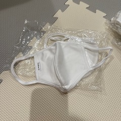 新品未使用　mattana布マスク17枚の画像