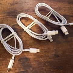 アイフォン(iPhone)充電ケーブル・ライトニングケーブル・充電器/電源ACアダプター バラ売り可能 の画像