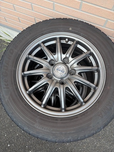 ホイール付きスタッドレスタイヤ