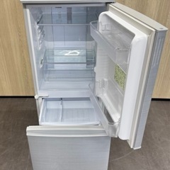 シャープ2ドア137L冷蔵庫 の画像