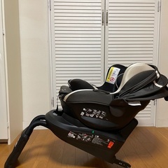 チャイルドシート　新生児〜4歳頃　AILEBEBE エールベベ　クルット3i 回転式の画像