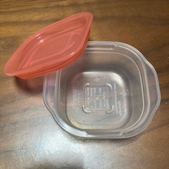 離乳食お食事セット（シリコンマット、離乳食小分け保存容器、スプーン、おやつケース）の画像