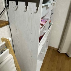 子供のおもちゃの整理ボックスの画像