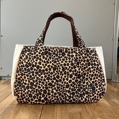 【ハンドメイド】トートバッグ ヒョウ柄×生成り0909新品未使用の画像