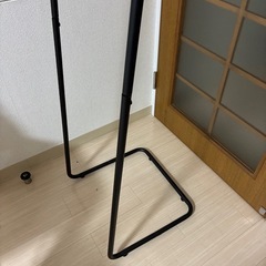 ハンガーラック　ブラックの画像