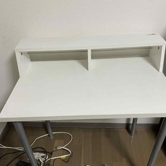 値下げしました！！！学生テーブルの画像