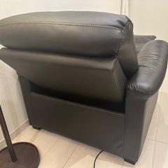 『ニトリ』ニトリ　一人掛け電動リクライニングソファ　ビリーバー　ダークブラウンの画像