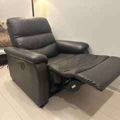 『ニトリ』ニトリ　一人掛け電動リクライニングソファ　ビリーバー　ダークブラウンの画像