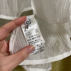 GRL 半袖　ブラウス　シャツ　vネックの画像