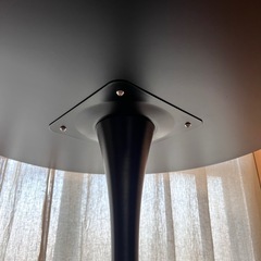 黒いキッチンテーブル（Furnihunter）の画像