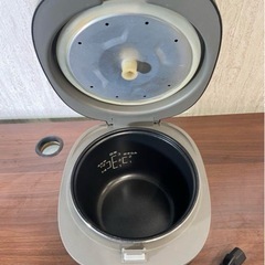 コンパクト炊飯器 OKOMEDAKI RM-204H 3合ホワイトの画像