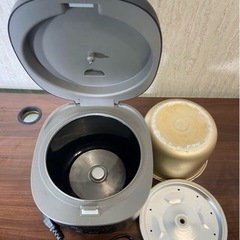 コンパクト炊飯器 OKOMEDAKI RM-204H 3合ホワイトの画像
