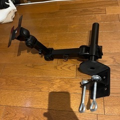 パソコン用　モニターアームの画像