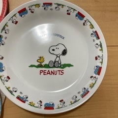 スヌーピーお皿４枚組プラス１枚の画像
