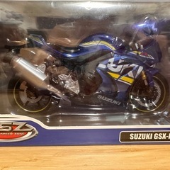 バイク　フィギュア　SUZUKIの画像