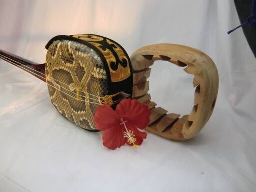 三線 本革 盛島開鐘チーガ 美品