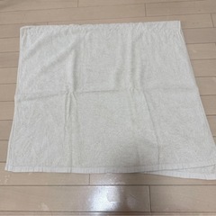 【中古】　無地　ベージュ　バスタオル　15枚セット　女性専用アロマエステ　業務用の画像