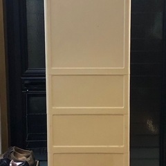 プラスチック収納 戸棚の画像