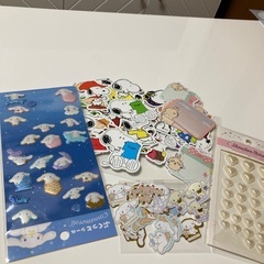 美品　サンリオ　シナモン　水筒カバー　ポムポムプリン　　他　ポーチ、ショルダーケース、筆記用具、シール　等の画像