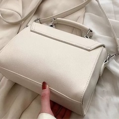新品 2way ショルダーバッグ ハンドバッグ 鞄の画像