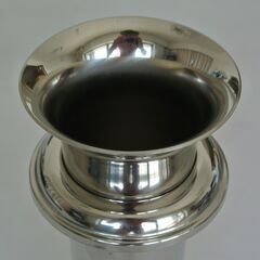 【お墓用】高級ステンレス製花立 中入れ式 ツバ付 筒径：58.5mm リング下深さ：138mm 1対2本セット W-39特大 未使用品の画像