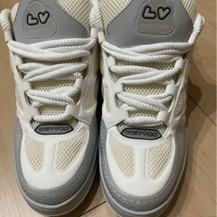 【美品】LV スケート・ライン スニーカー の画像