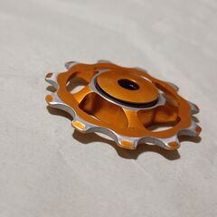 ベアリングプーリー アルミ製　ジャンク　11T ゴールドの画像