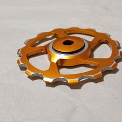 ベアリングプーリー アルミ製　ジャンク　15T ゴールドの画像