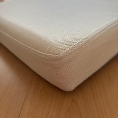 ベンチクッション✨美品
の画像