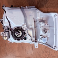 ハイエース200系ヘッドライトの画像