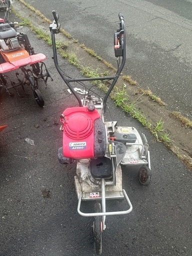 自走式草刈機　AZ660 あぜ草刈 法面　雑草対策に　畦草刈機　二面刈　 ウイングモア
