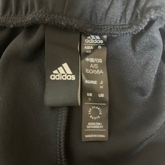 adidas スカートの画像