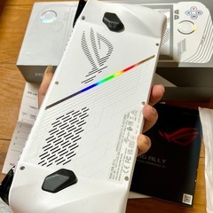 美品。ROG Ally Extreme RC71L-Z1E512 セットの画像